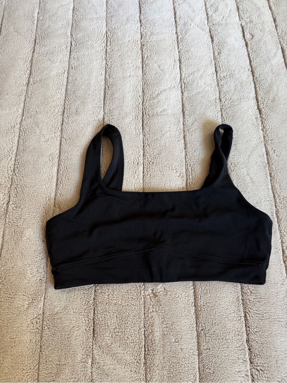 Vuori All The Form Sports Bra, Black, Size Small
